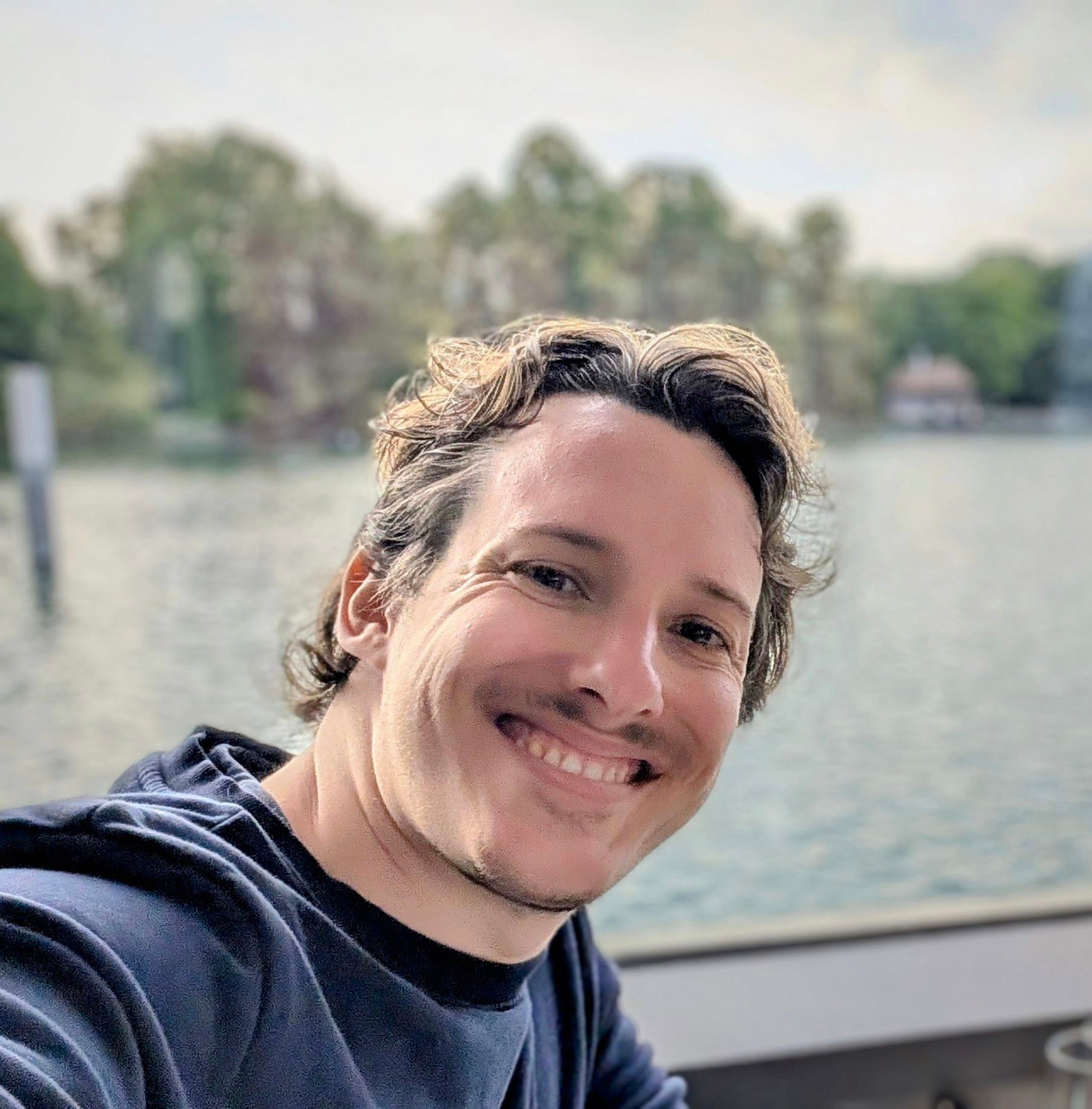 Raphael Jenni (RJ)